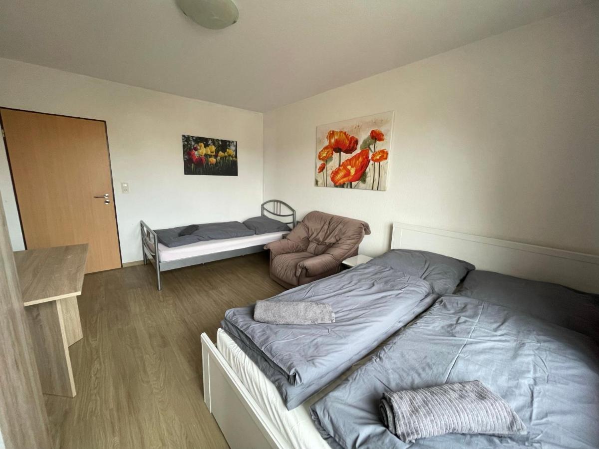 Schoene Einfache Ferienwohnung Mitten In Oldenburg Exterior photo